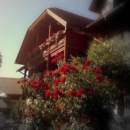 Ferienwohnungen Fischerhaus - Direkt Am See Millstatt Exterior photo
